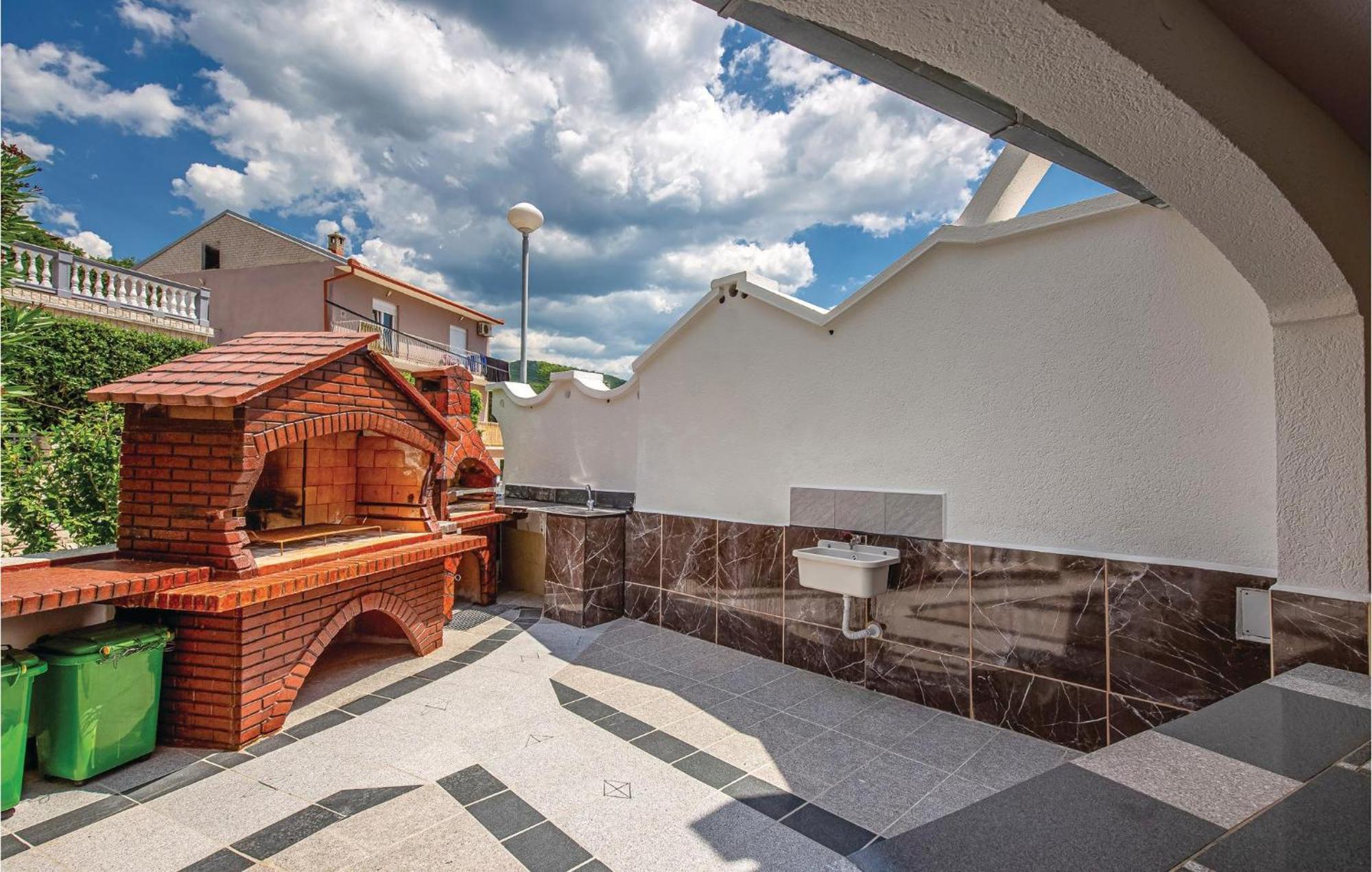 Stunning Apartment In Crikvenica With Wifi Zewnętrze zdjęcie